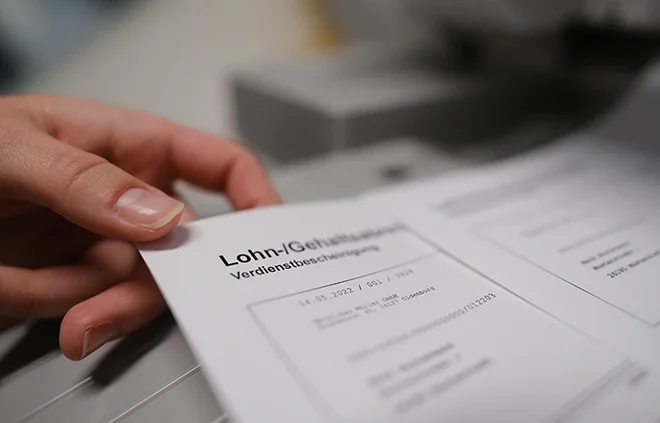 Lohnabrechnungen aus eigener Druckstraße Lohnabrechnungen aus eigener Druckstraße